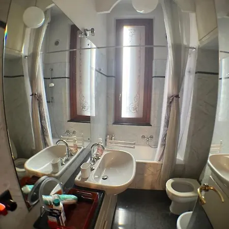 In Διαμέρισμα